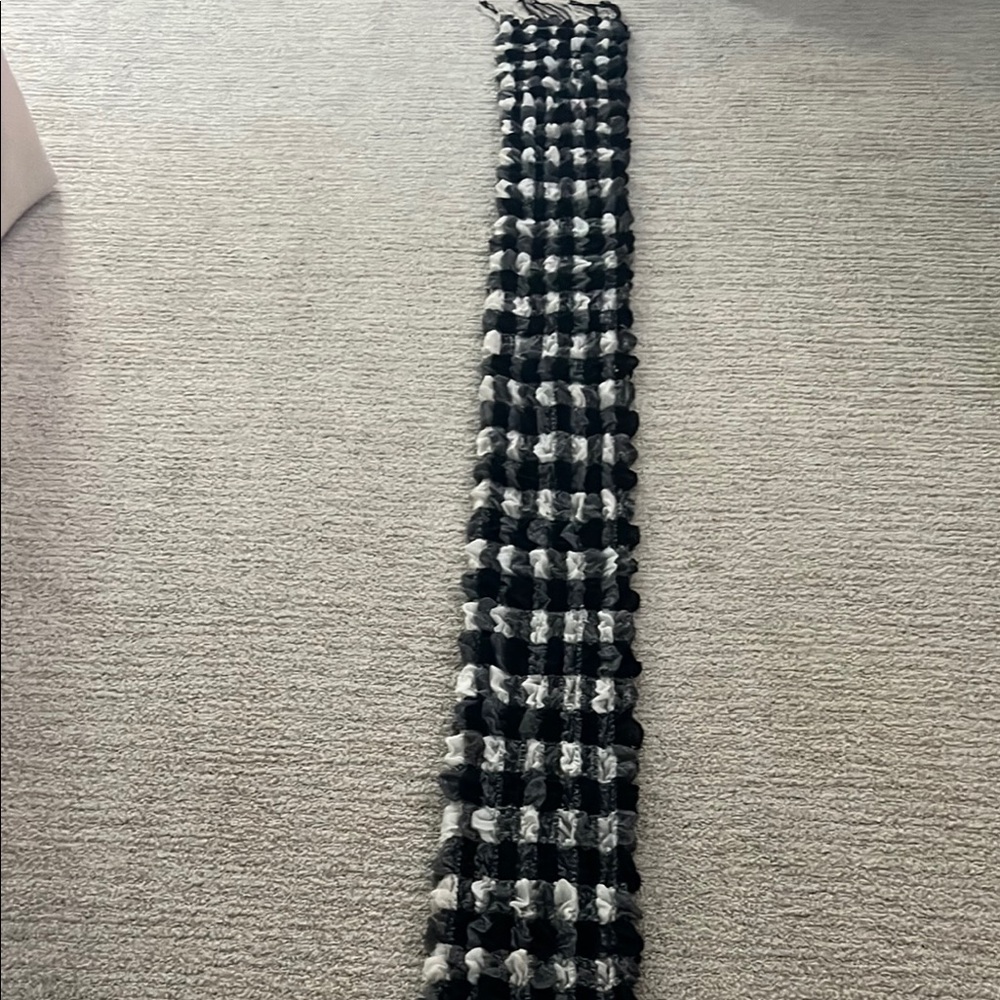 Black and Gray Knitted Scarf